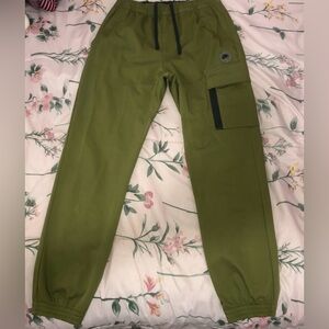 Nike Men’s Sports Utility Woven Green Pants Size S